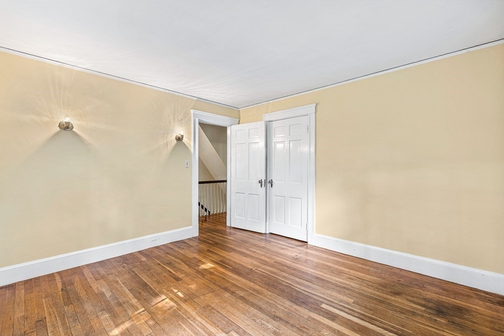 17 Colburn Rd