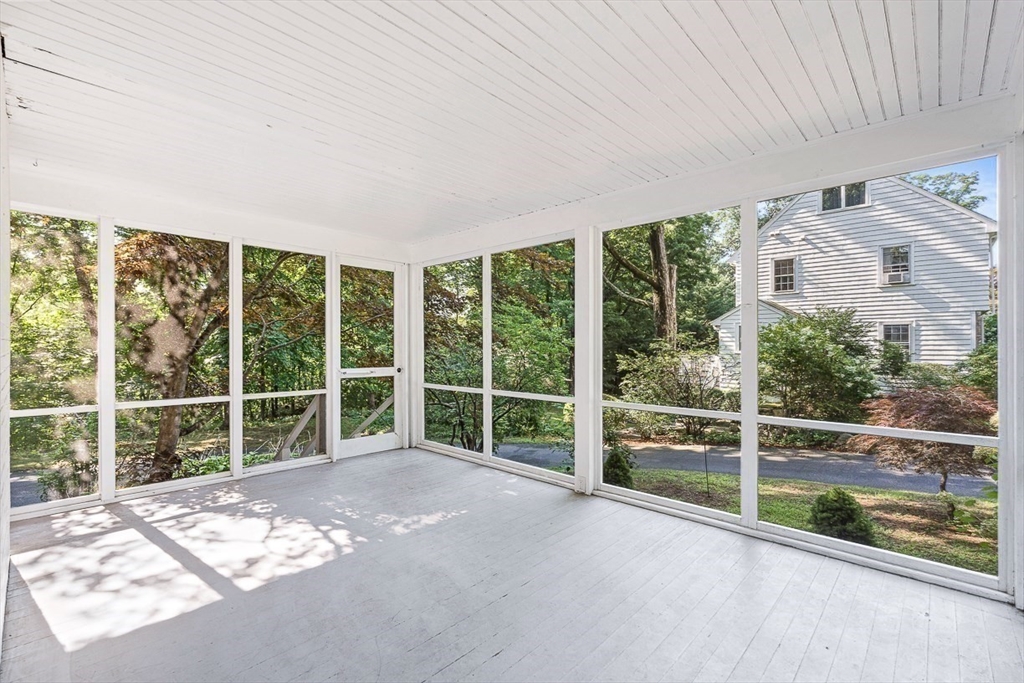 17 Colburn Rd