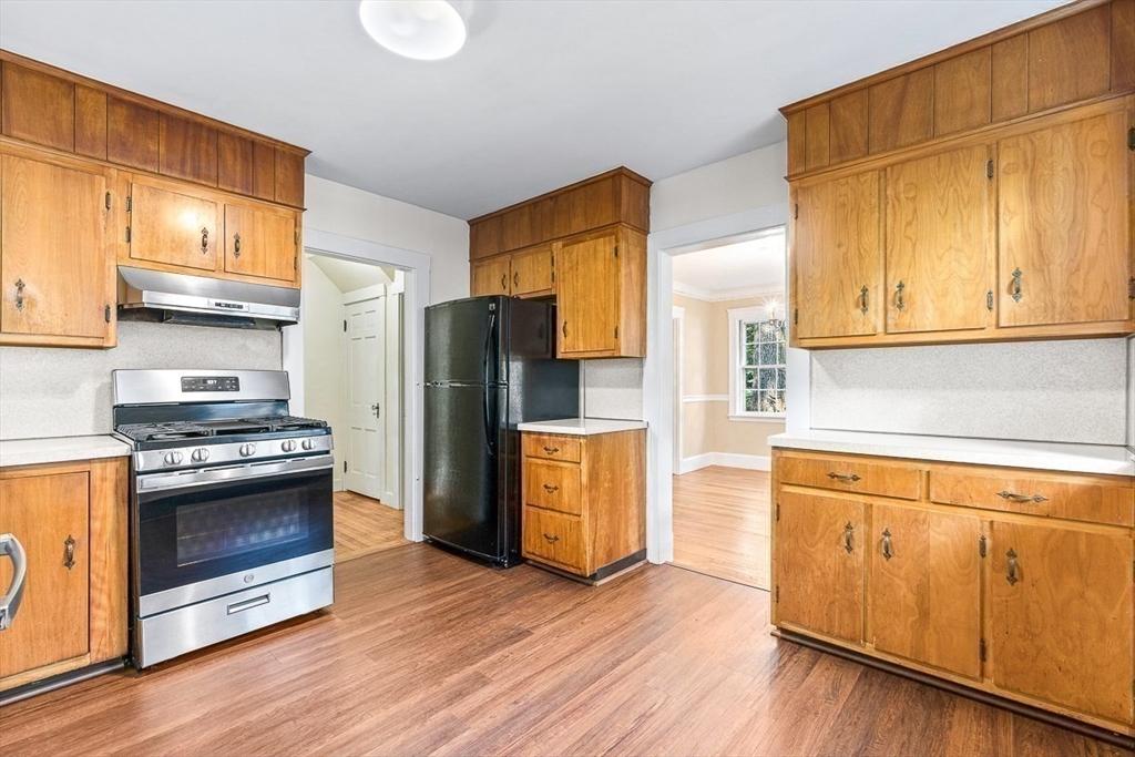 17 Colburn Rd