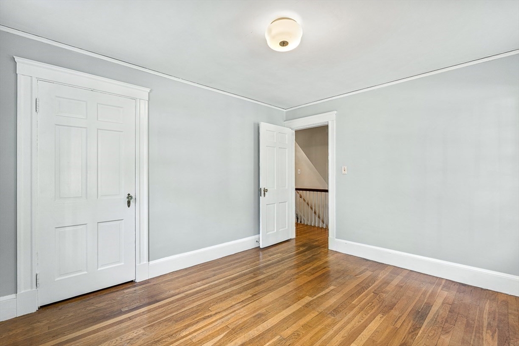 17 Colburn Rd