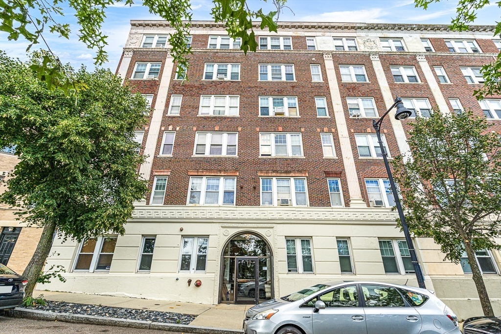 1691 Commonwealth Ave # 20