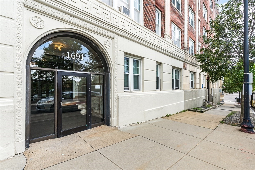 1691 Commonwealth Ave # 20