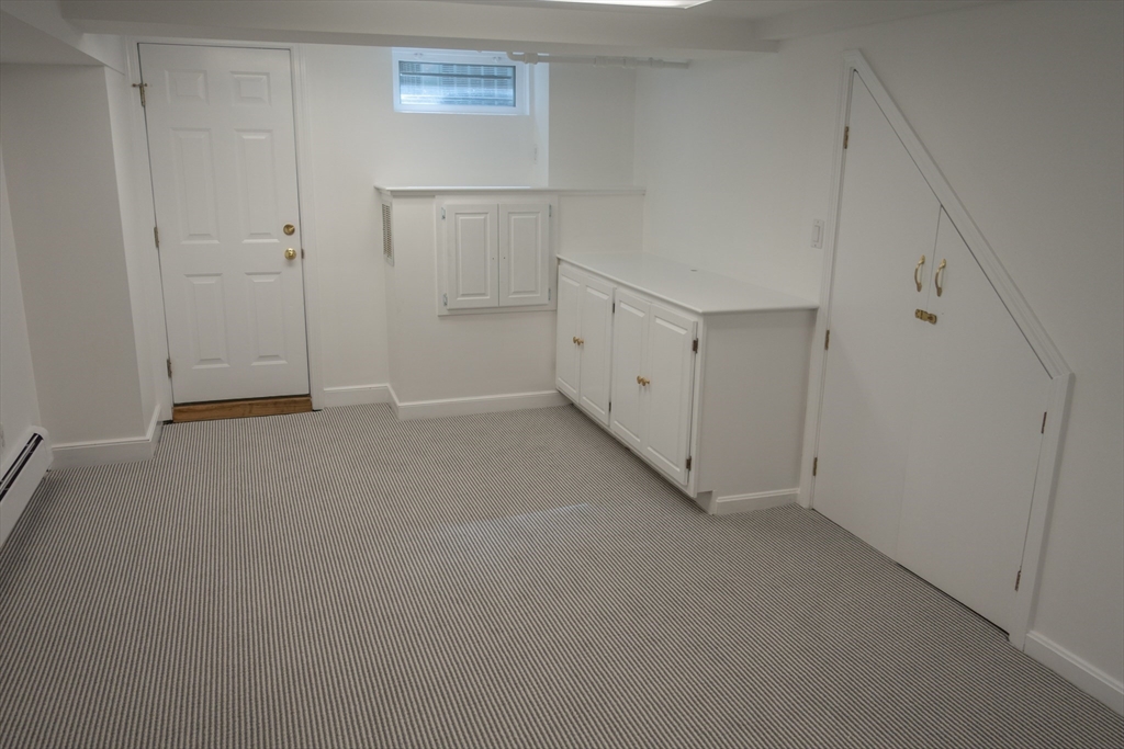 18 Earle Rd