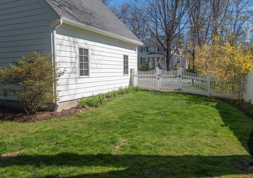 18 Earle Rd
