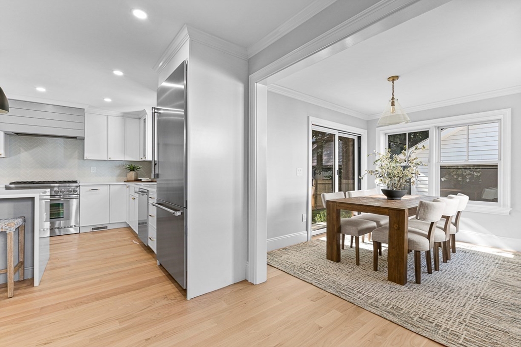 25 Thomas Rd