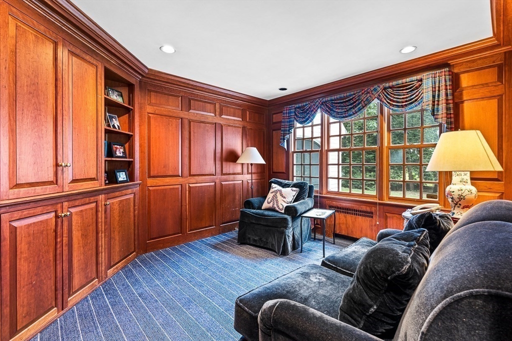 56 Woodcliff Rd