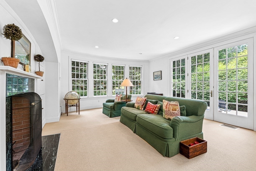 56 Woodcliff Rd