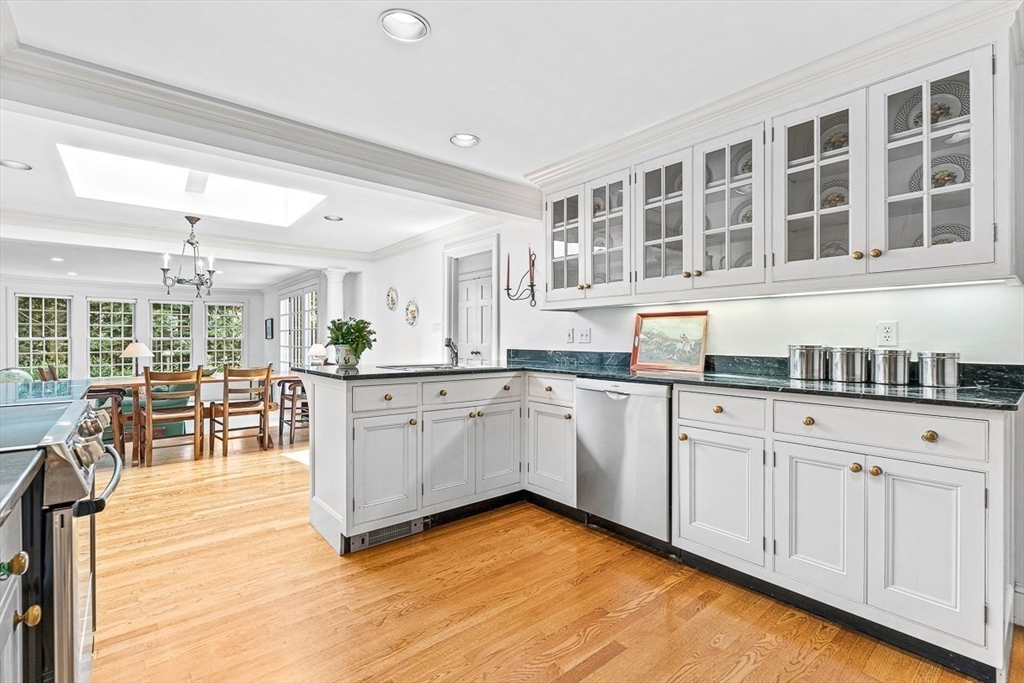 56 Woodcliff Rd