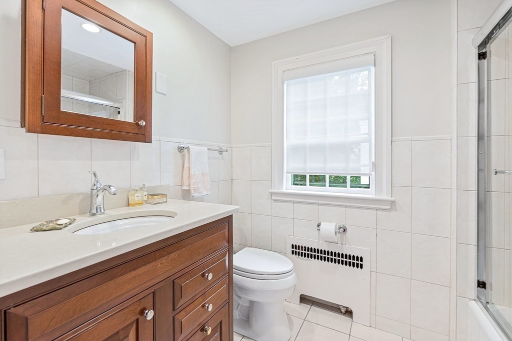 56 Woodcliff Rd