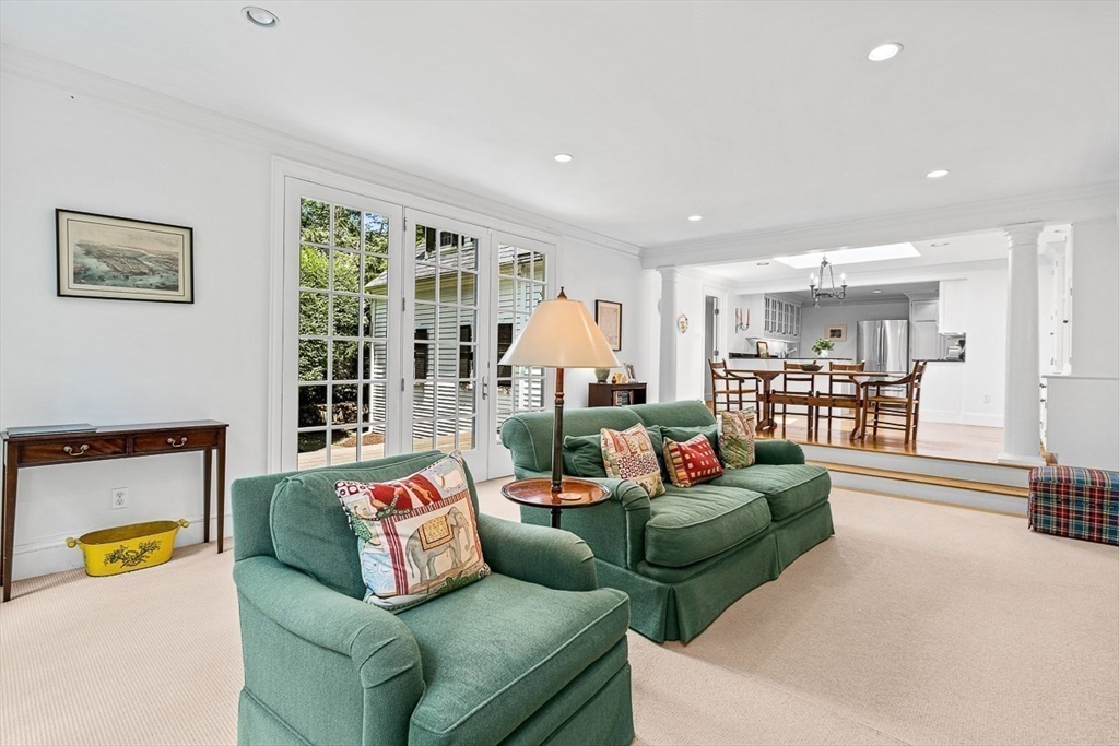 56 Woodcliff Rd