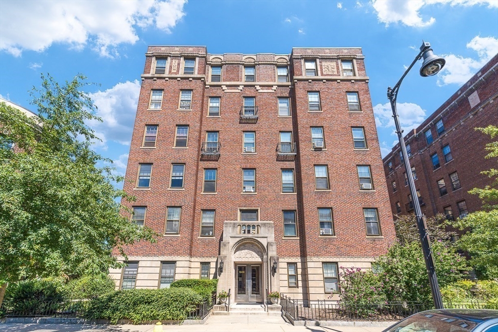 1949 Commonwealth Ave # 42