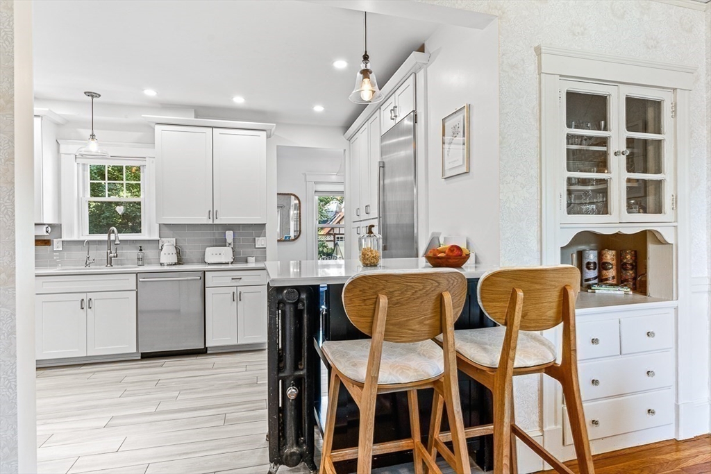 298 Weston Rd