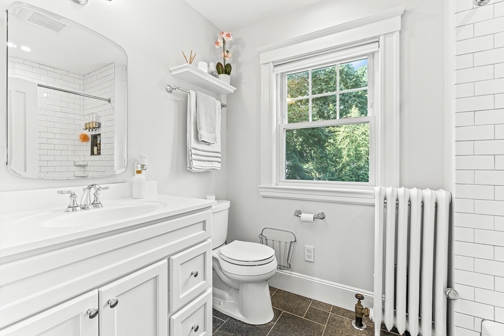 298 Weston Rd