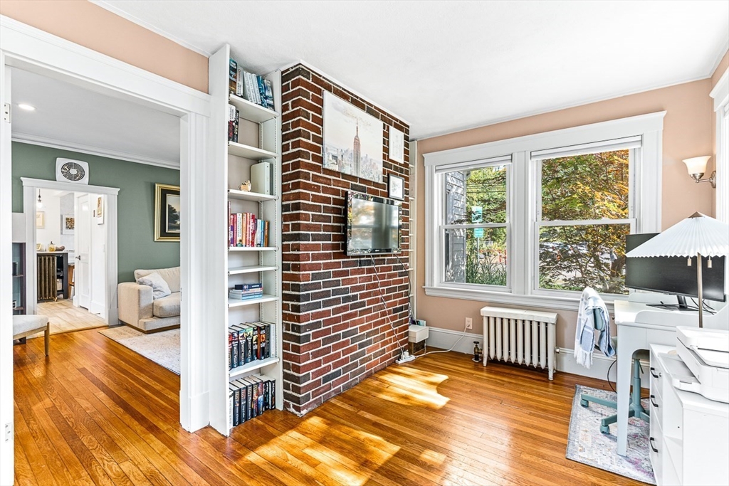 298 Weston Rd