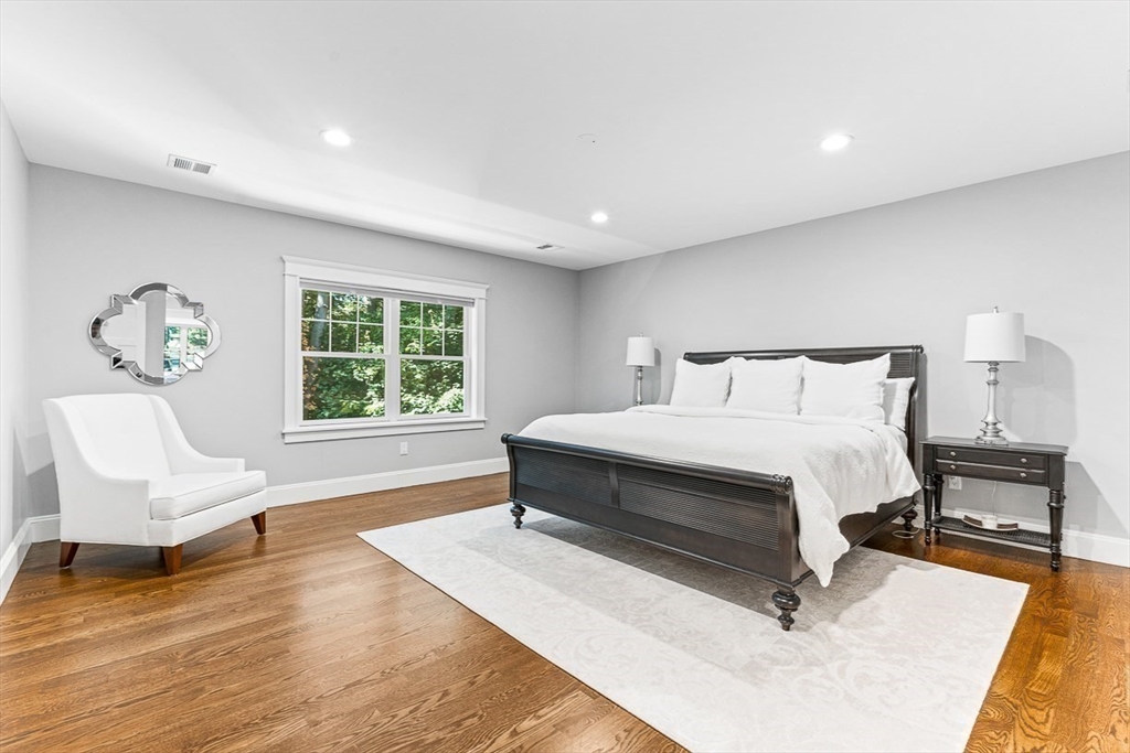 60 Halsey Ave