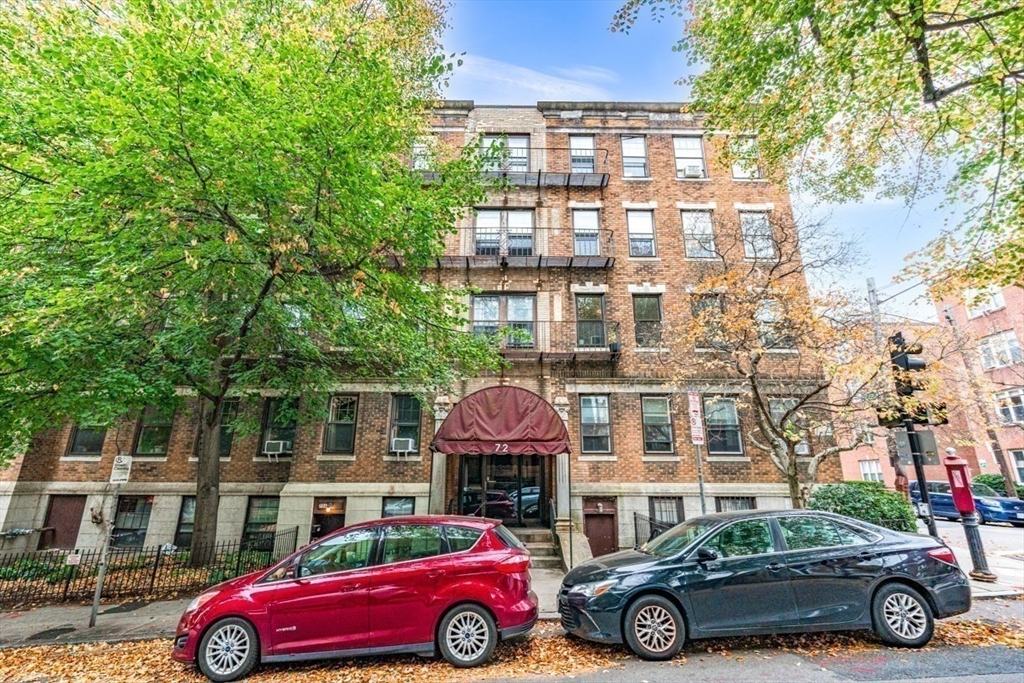 72 Strathmore Rd # 5B