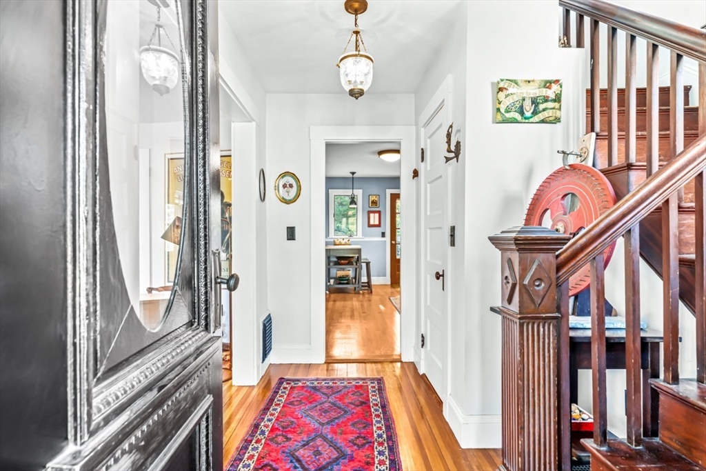 8 Hastings St
