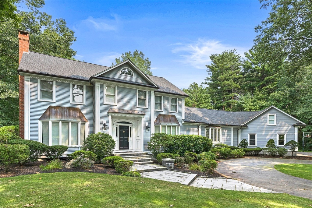 56 Lantern Ln