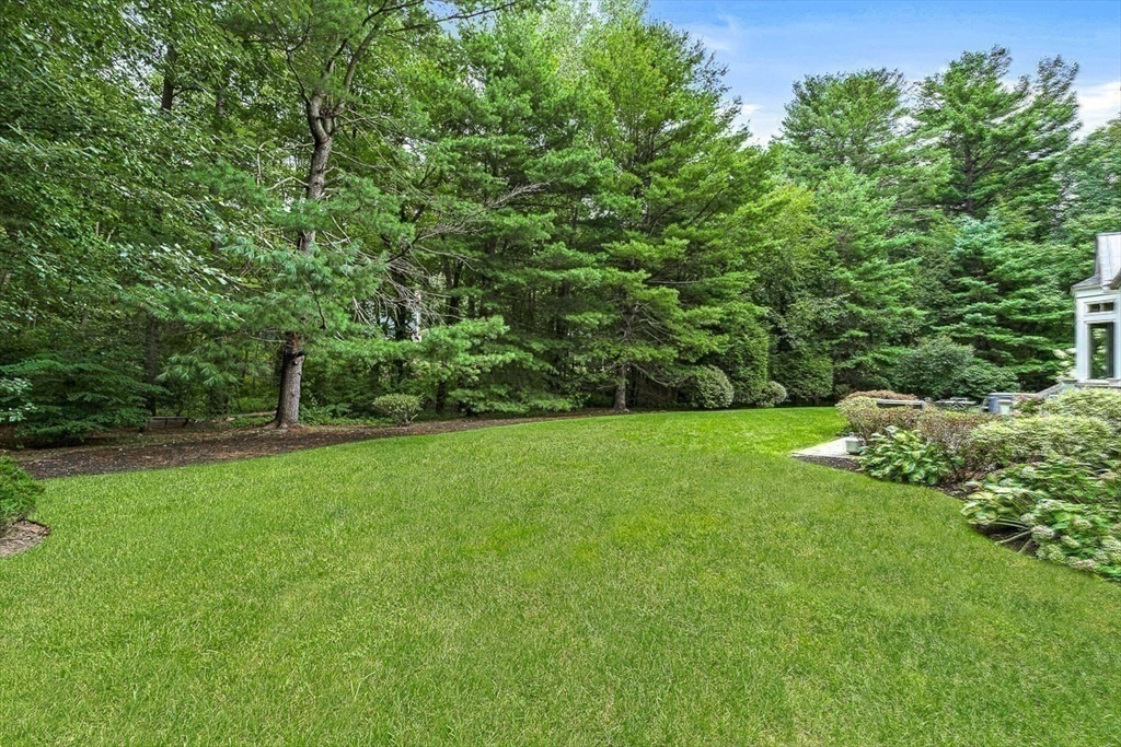 56 Lantern Ln