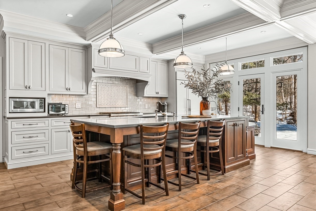 56 Lantern Ln