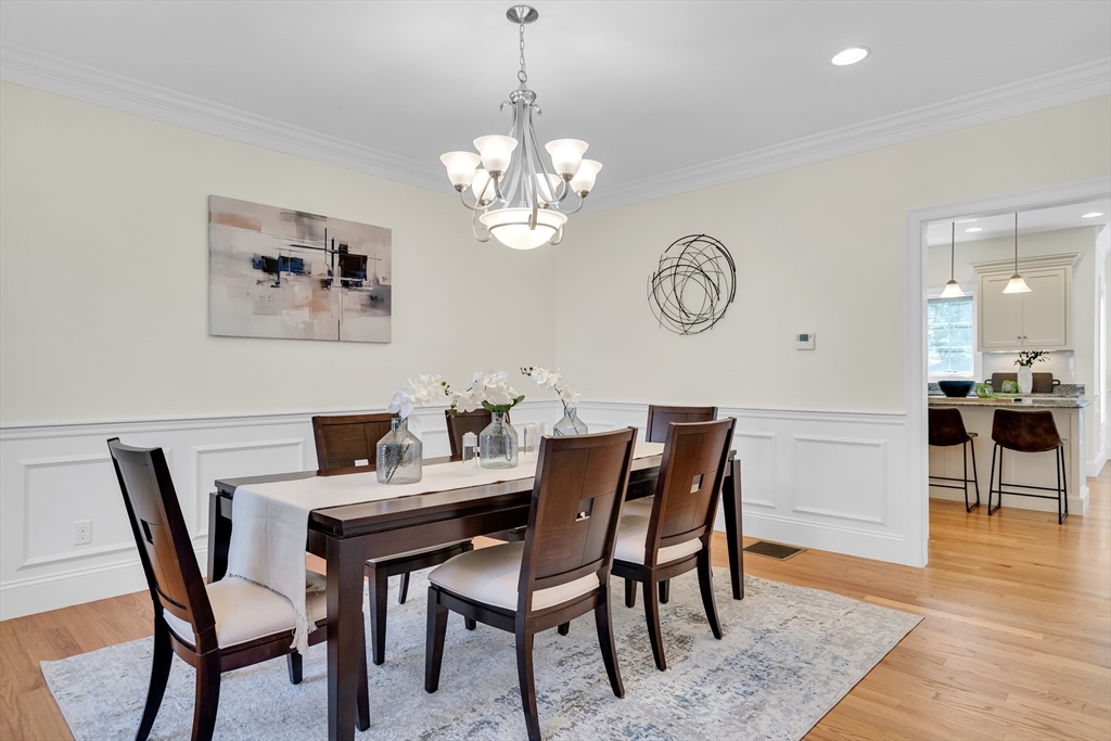 19 Bryn Mawr Rd