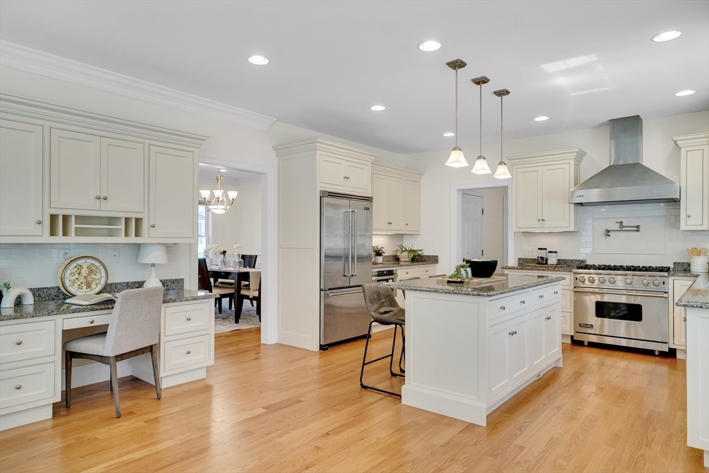 19 Bryn Mawr Rd