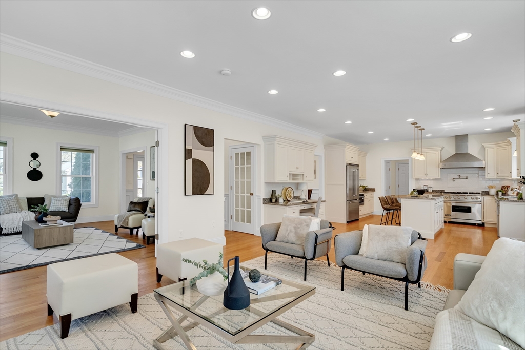 19 Bryn Mawr Rd