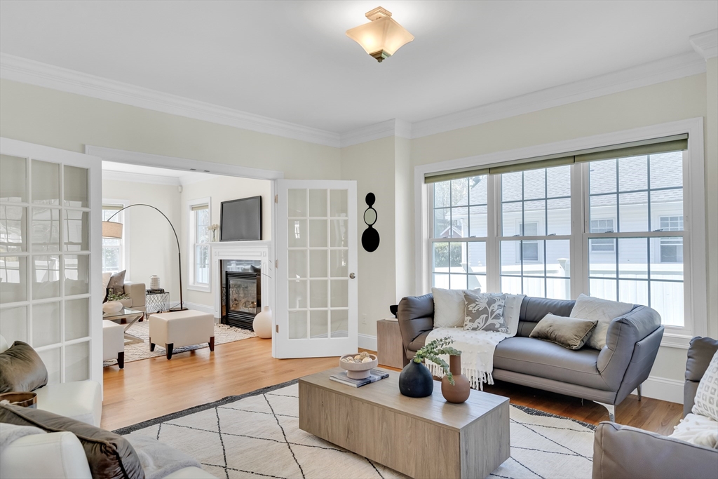 19 Bryn Mawr Rd