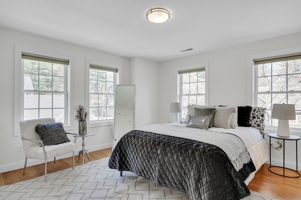 19 Bryn Mawr Rd