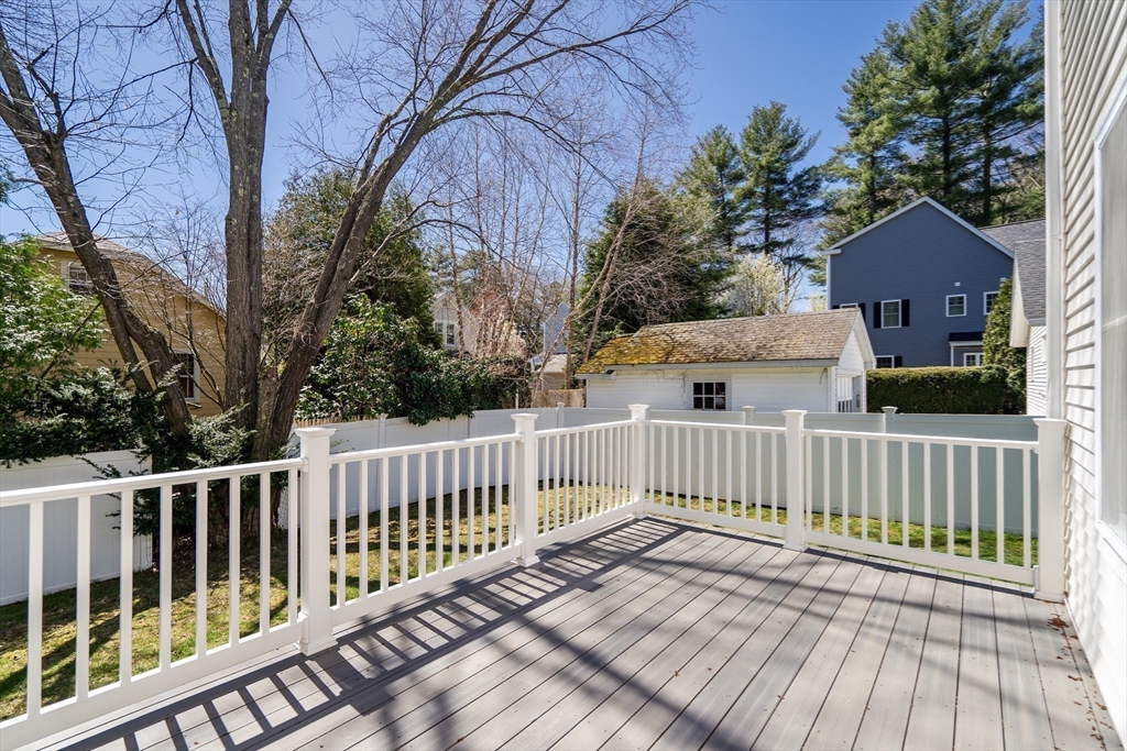 19 Bryn Mawr Rd