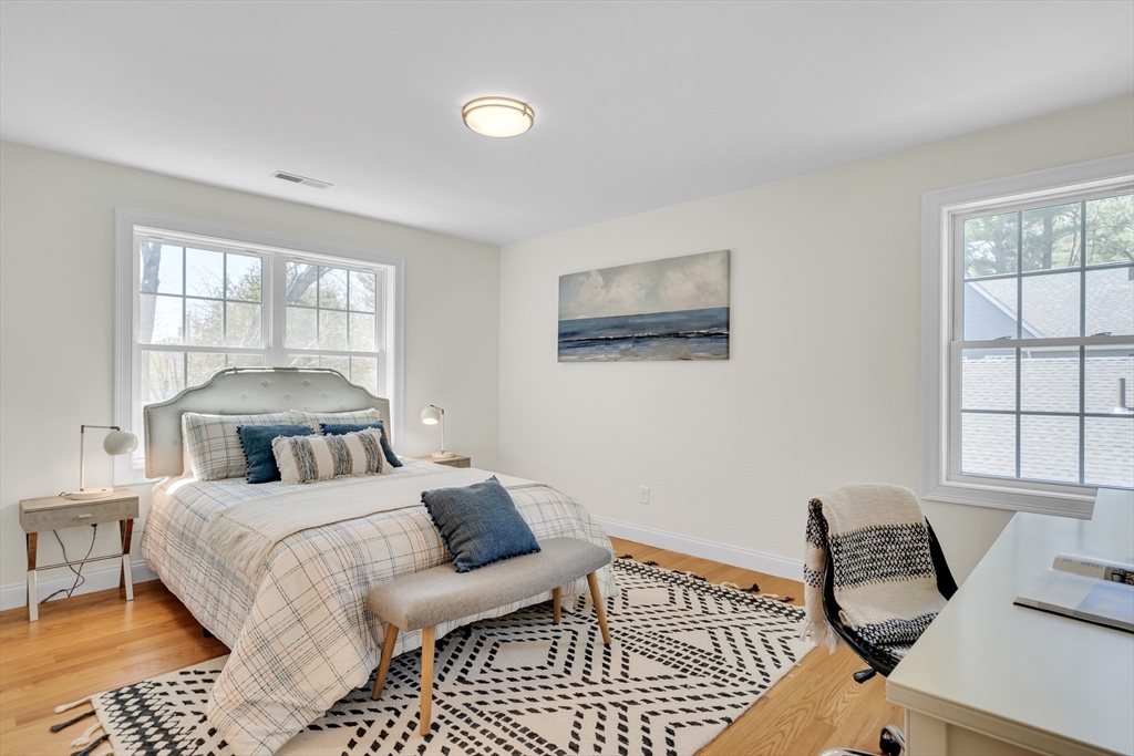 19 Bryn Mawr Rd