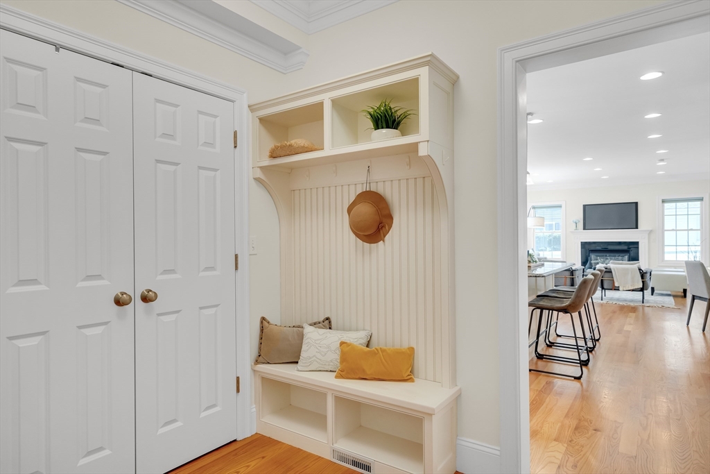 19 Bryn Mawr Rd