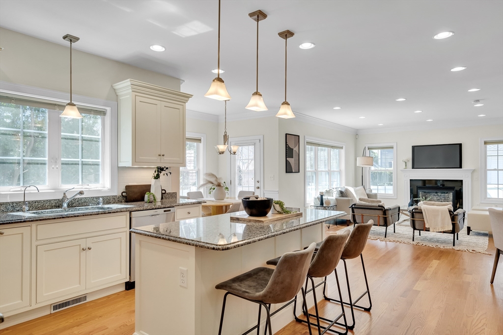 19 Bryn Mawr Rd