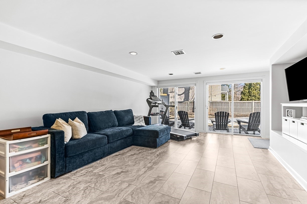 44 Ripley St # 44