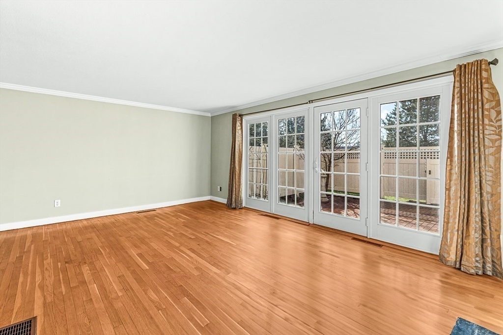11 Oak St # 59