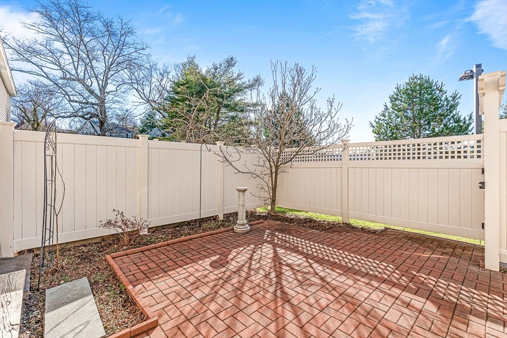 11 Oak St # 59