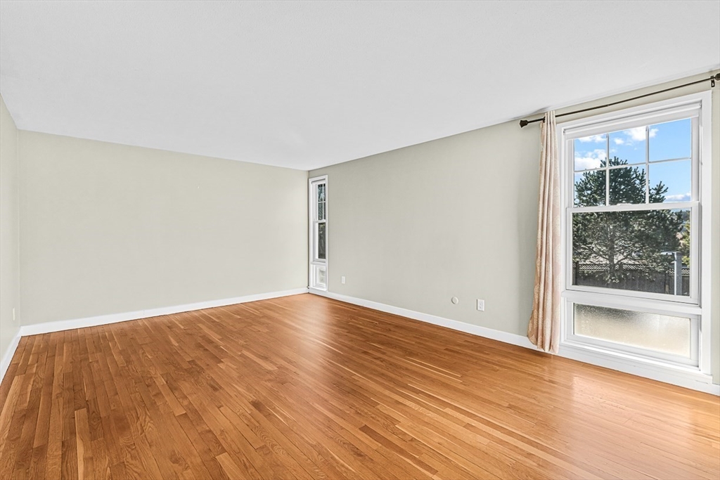 11 Oak St # 59