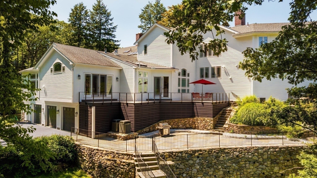100 Westcliff Rd