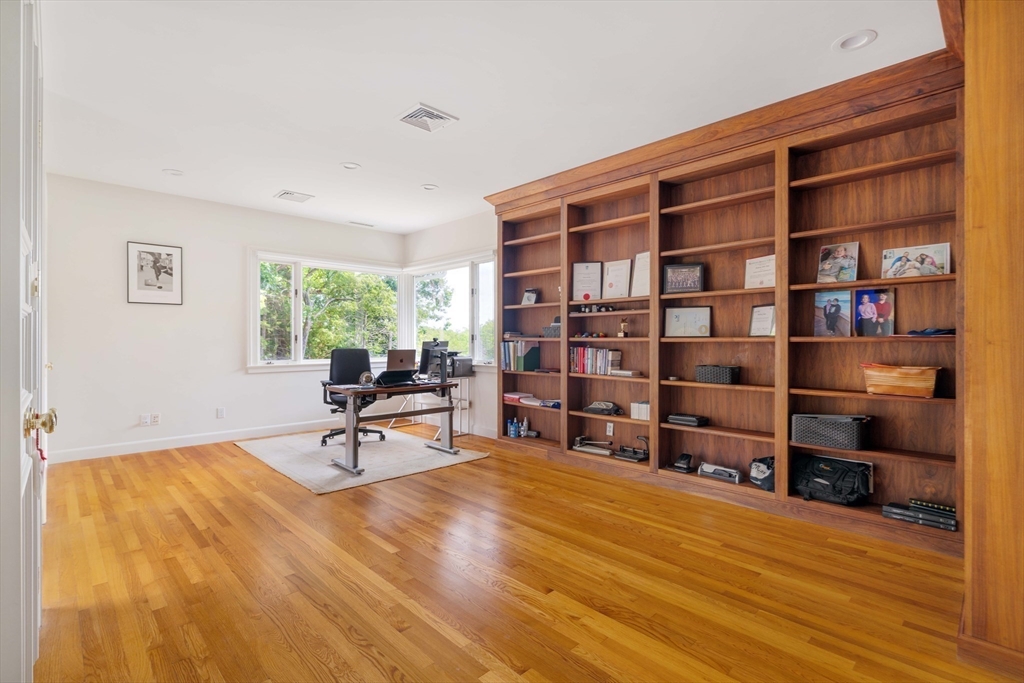 100 Westcliff Rd