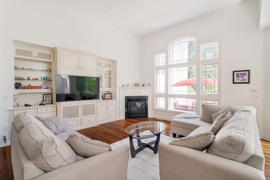 100 Westcliff Rd