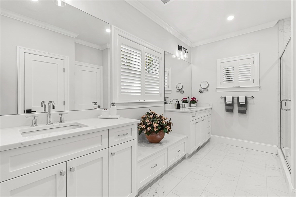 5 Peakes Ln # 5, Weston Unit: 5