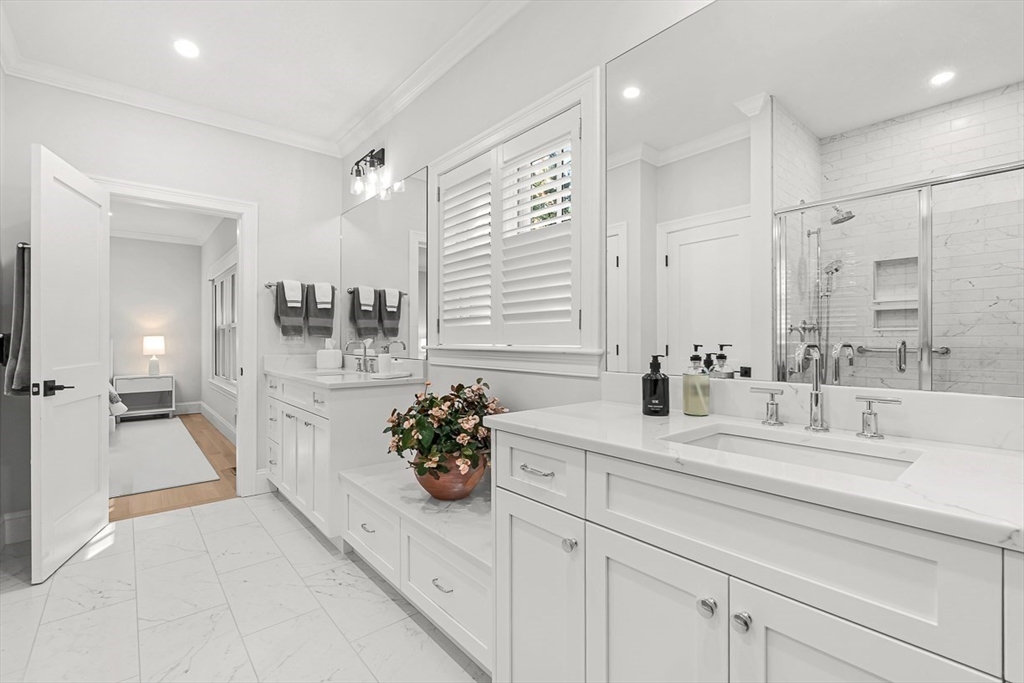 5 Peakes Ln # 5, Weston Unit: 5