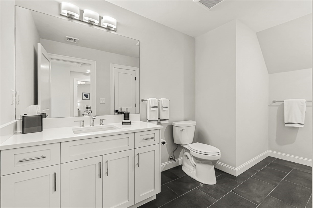 5 Peakes Ln # 5, Weston Unit: 5