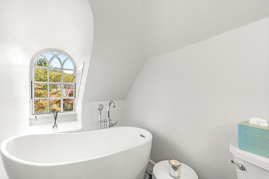 2 Phillips Pond Rd # 2