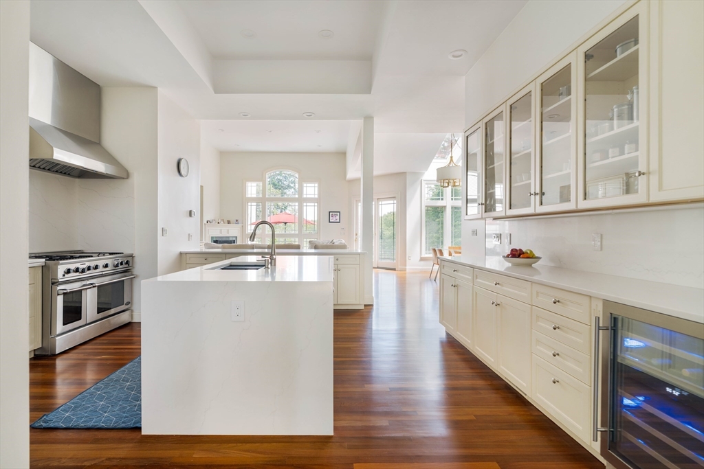 100 Westcliff Rd