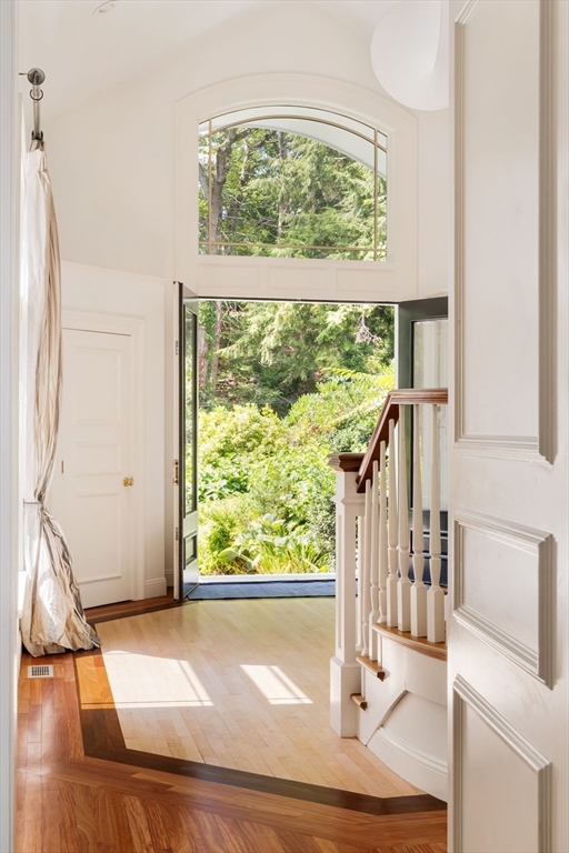 100 Westcliff Rd