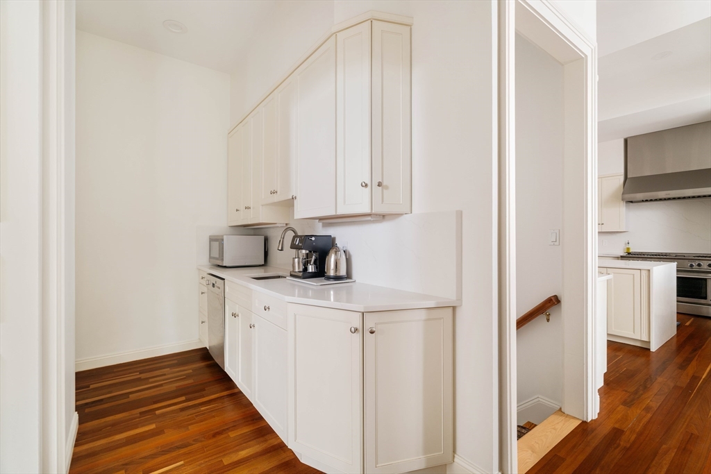 100 Westcliff Rd