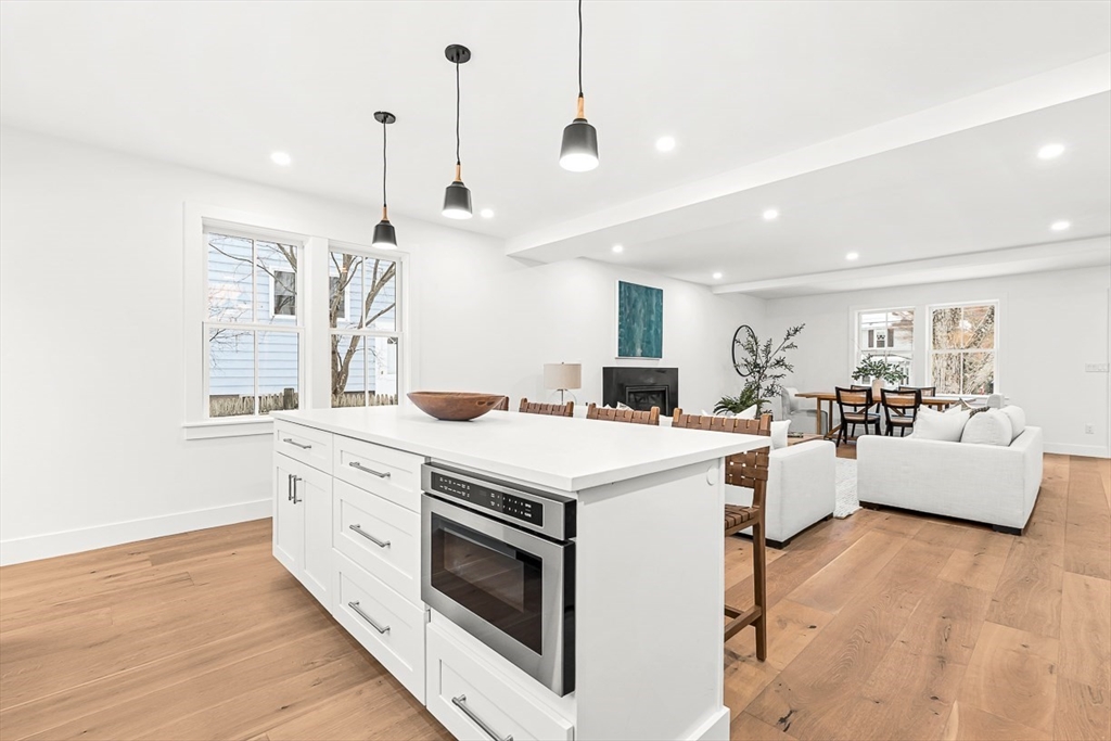 6 Intervale Rd