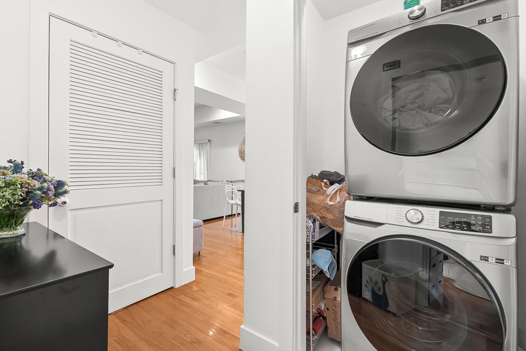310 Hammond Pond Pkwy # 301