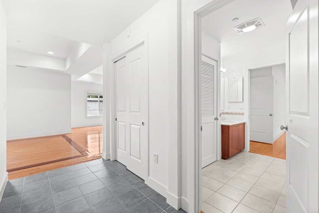310 Hammond Pond Pkwy # 301